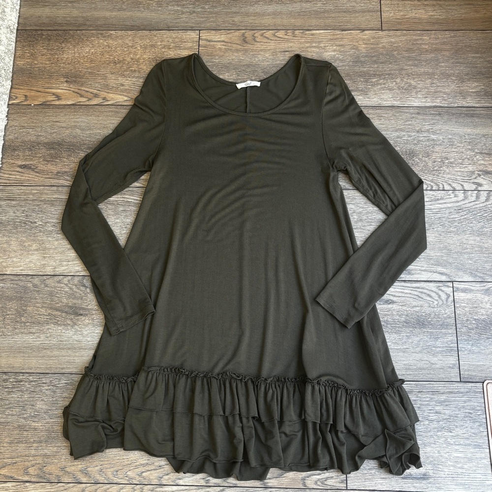 Easel Long Sleeve Ruffle Tunic Top Shirt Olive Green Sz Small
